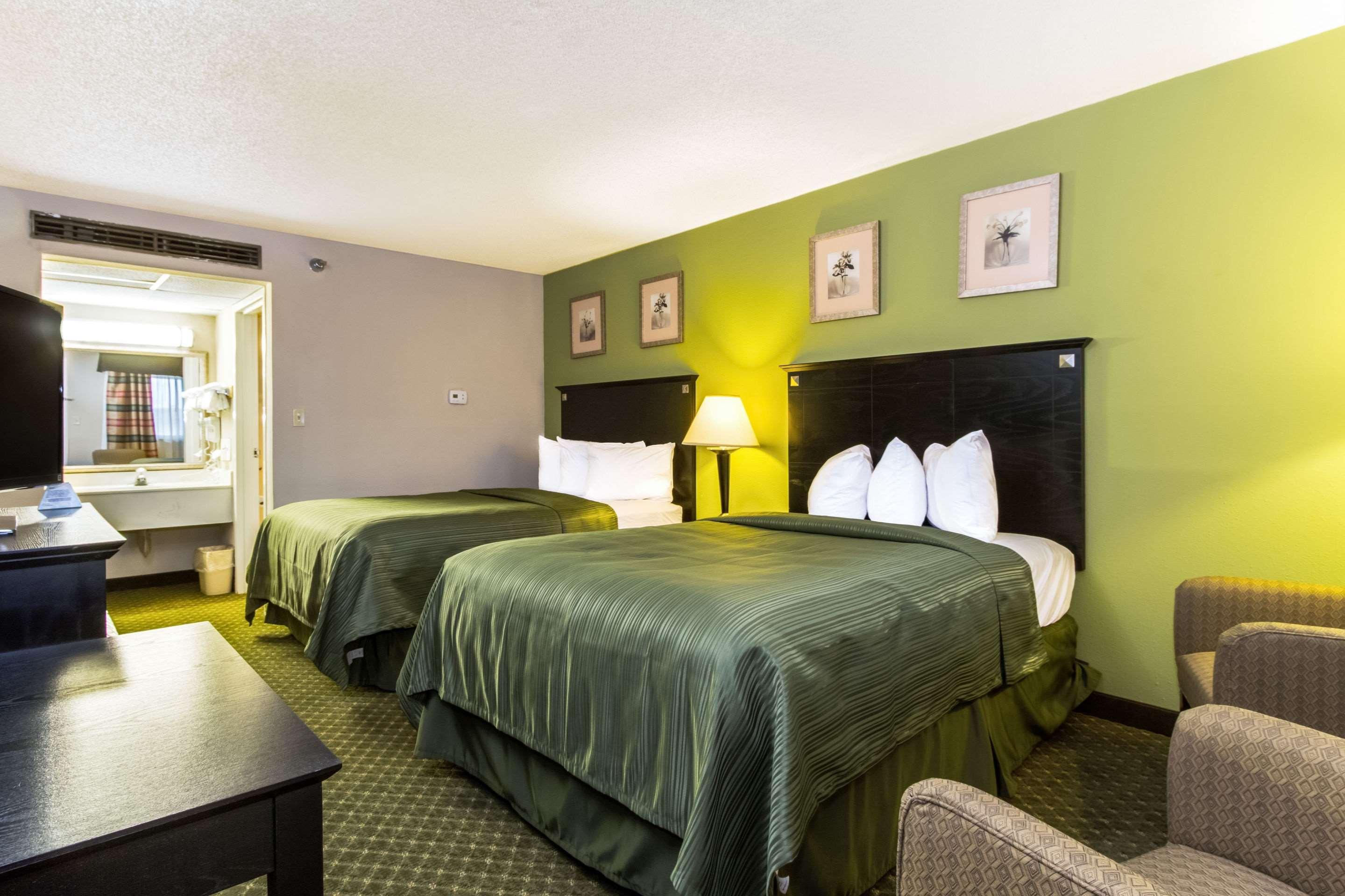 Quality Inn & Suites Moline - Quad Cities Exterior foto