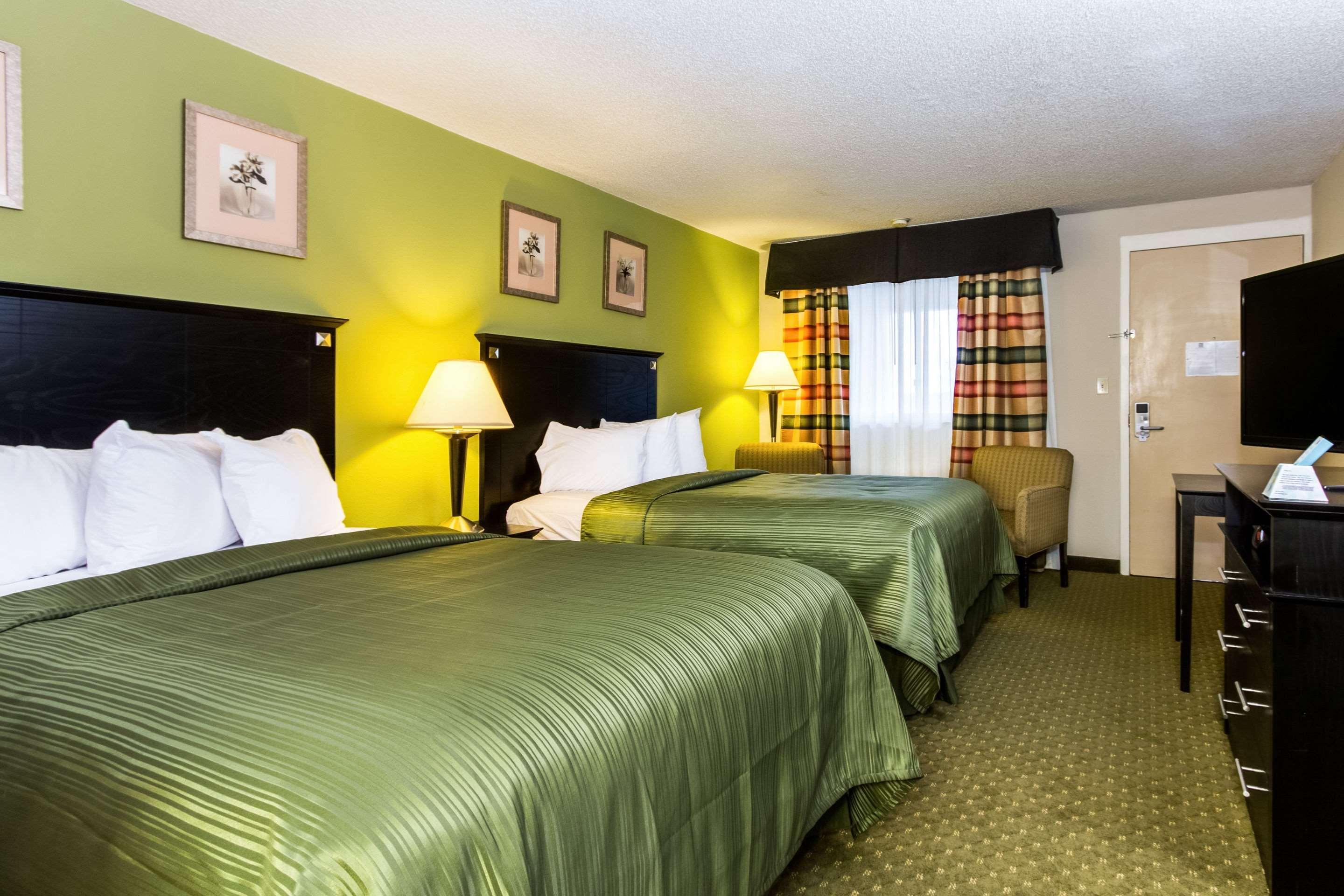 Quality Inn & Suites Moline - Quad Cities Exterior foto